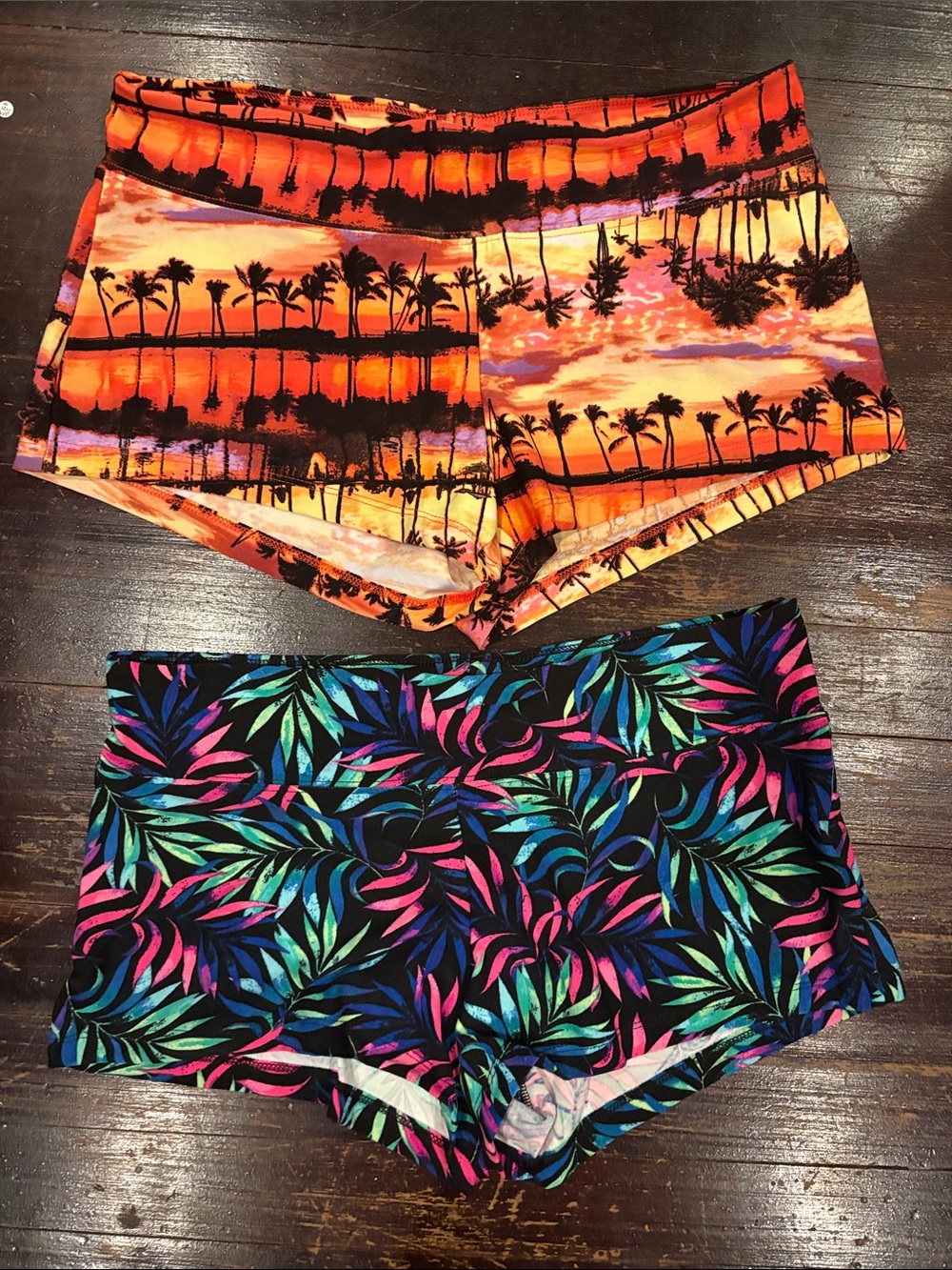 Tropical Sunset & Neon Leaf Booty Shorts Duo size M